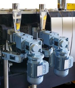 twin screw side feeders